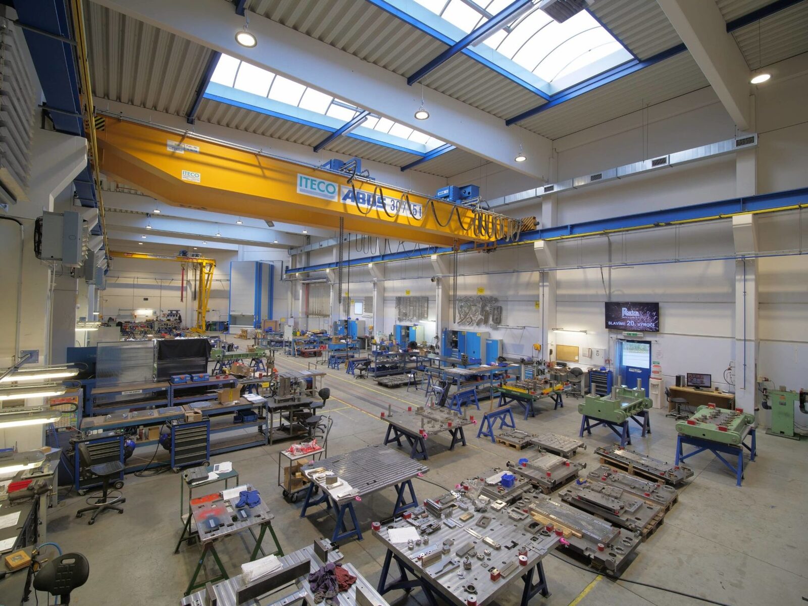 Obráběcí centrum v nástrojárně ROSTRA Tools